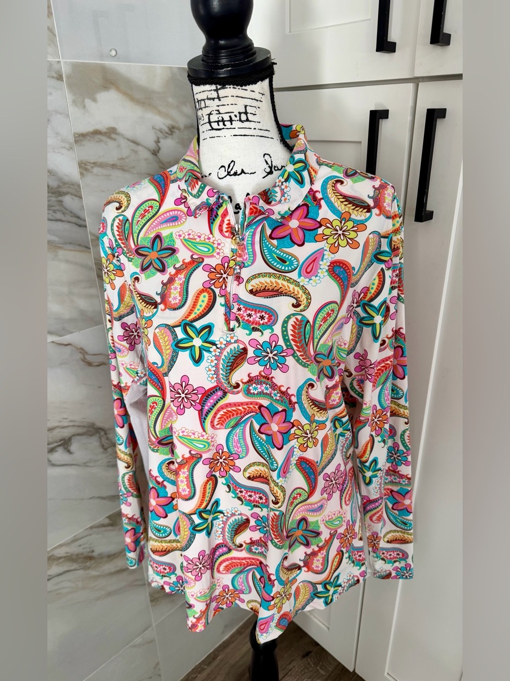 San Solei Multicolor Paisley Floral Golf Vented Top in Turquoise, Pink XL